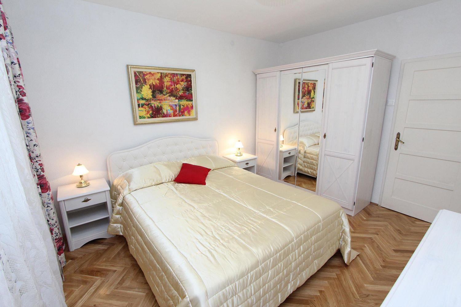 Komfortables Nur 5 Minuten Zum Zentrum Von * Rovinj
