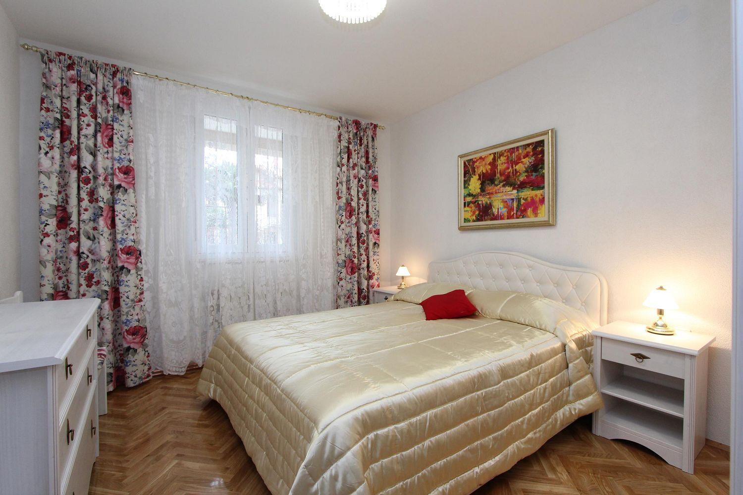 Komfortables Nur 5 Minuten Zum Zentrum Von * Rovinj
